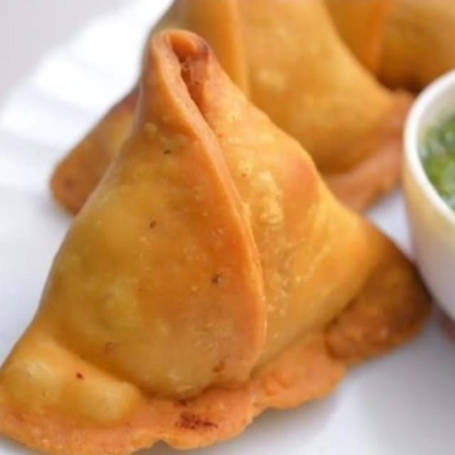 Veg. Samosa (2).